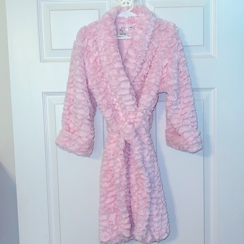 NWOT Juju & Jack girls size 4 pink plush robe